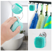 Load image into Gallery viewer, Shampoo Massager - Perfect For Baths!
